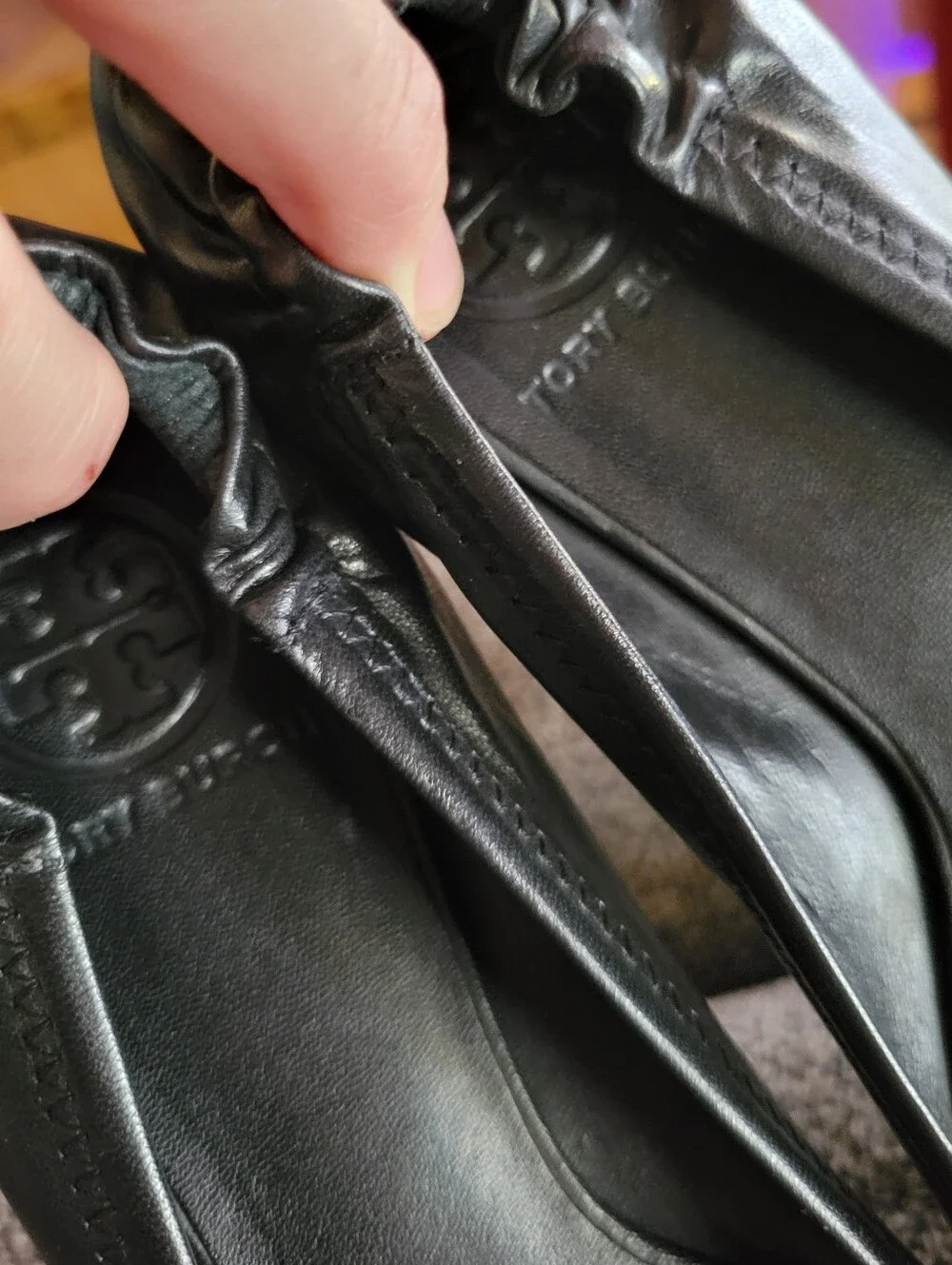 Tory Burch Classic Reva Ballet Flats  Size 7 Black Leather & Gold Metal EUC